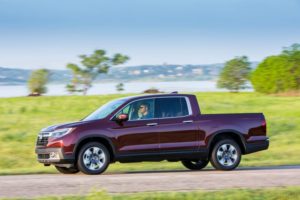 2017-honda-ridgeline-104-876x583